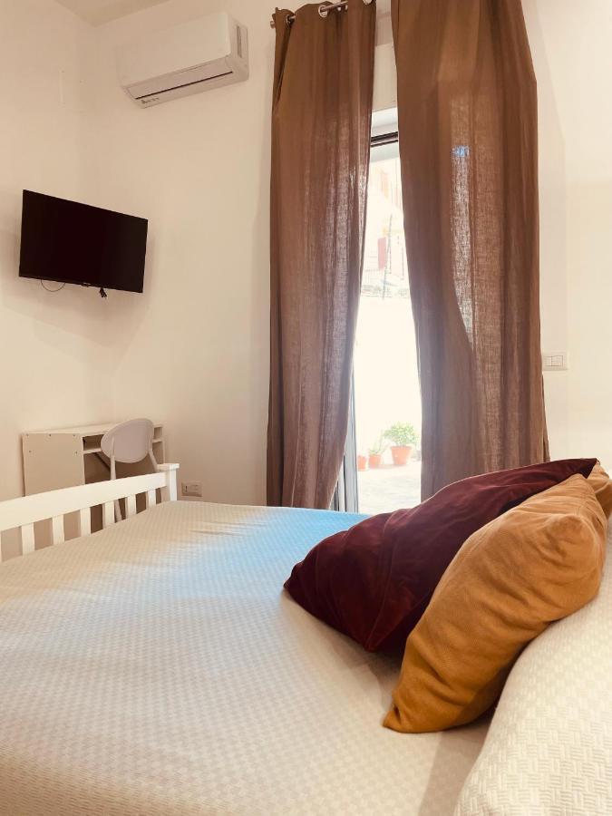 La Titina Sella Hotel Bari Bagian luar foto