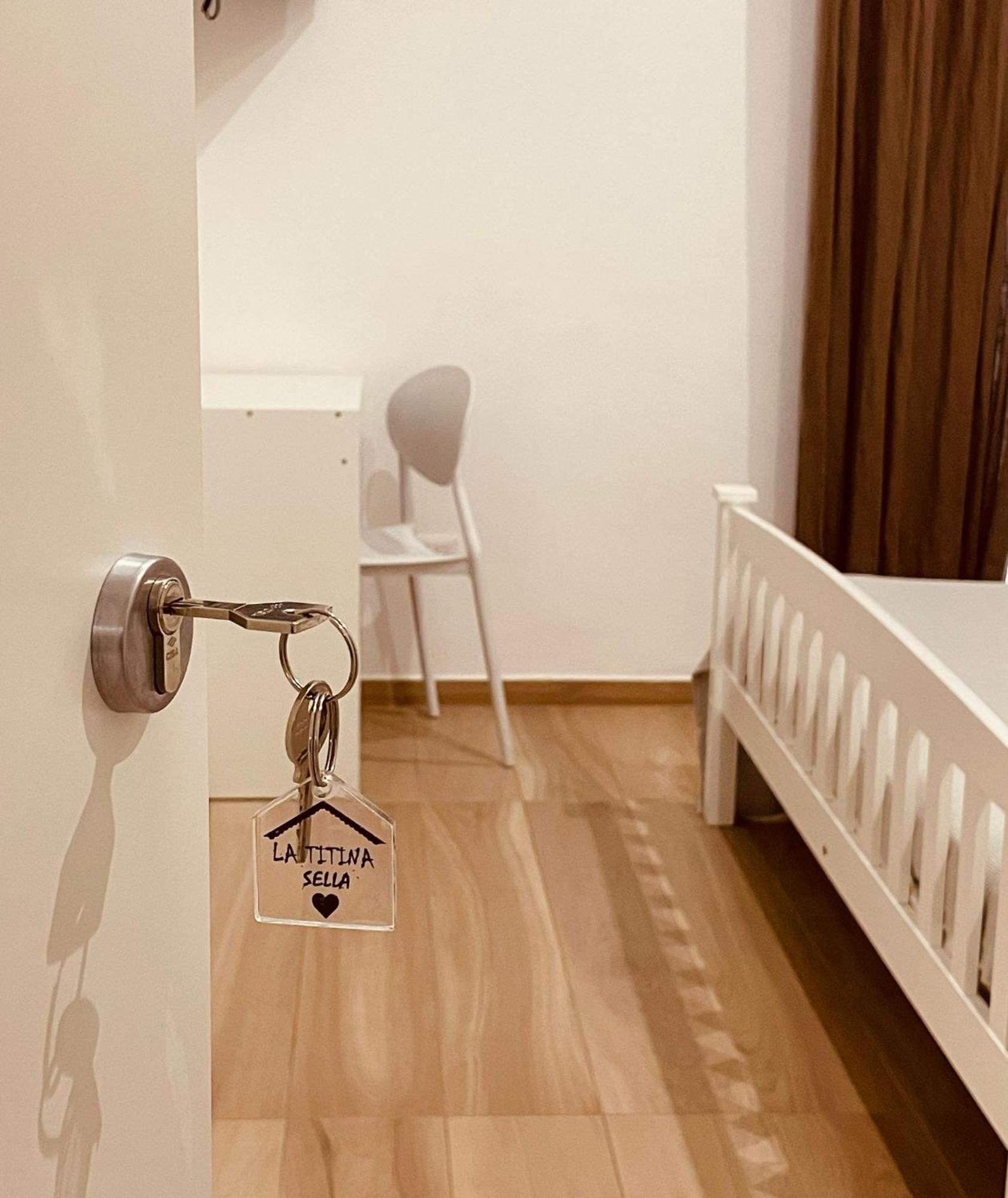 La Titina Sella Hotel Bari Bagian luar foto