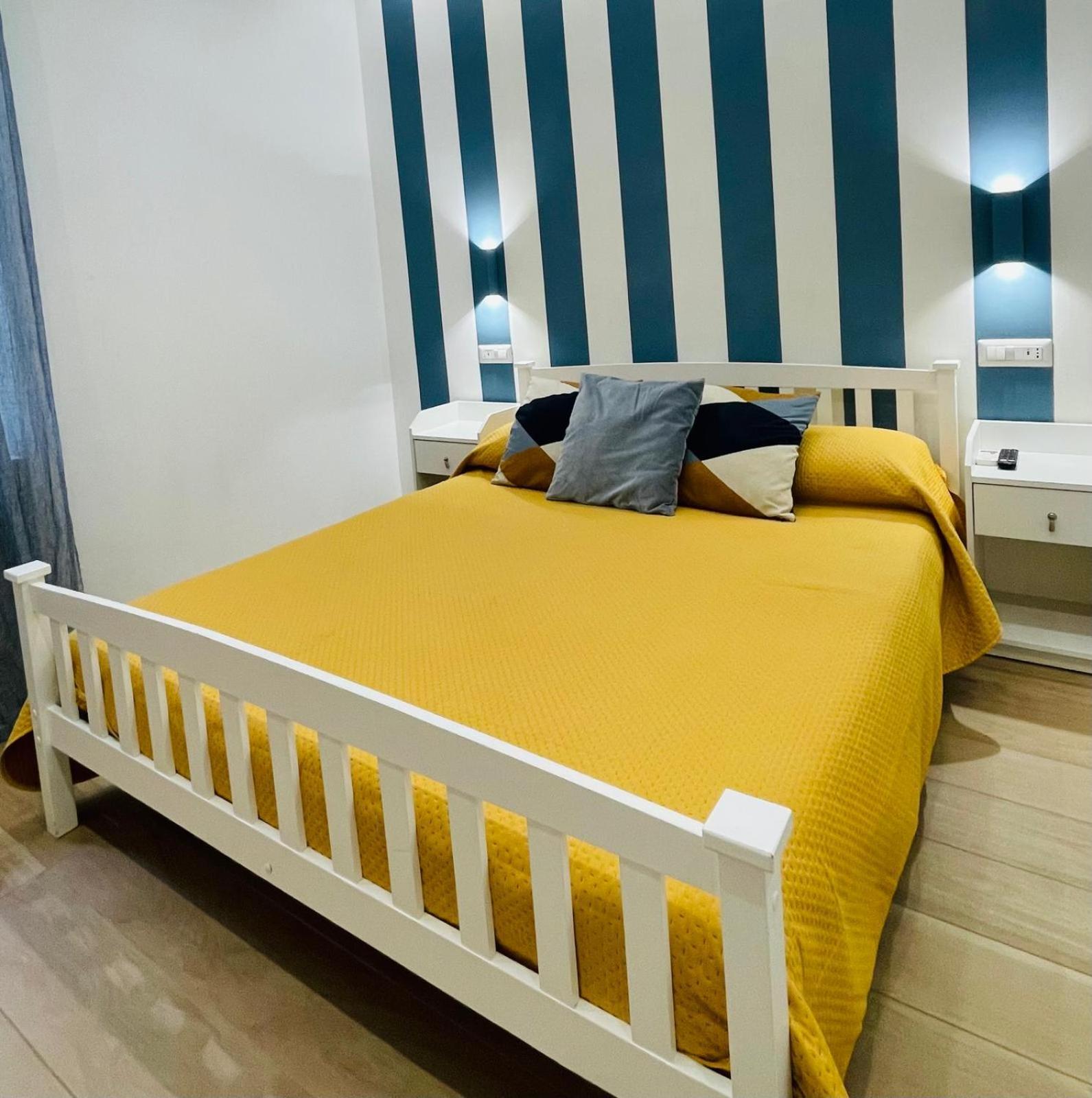 La Titina Sella Hotel Bari Bagian luar foto