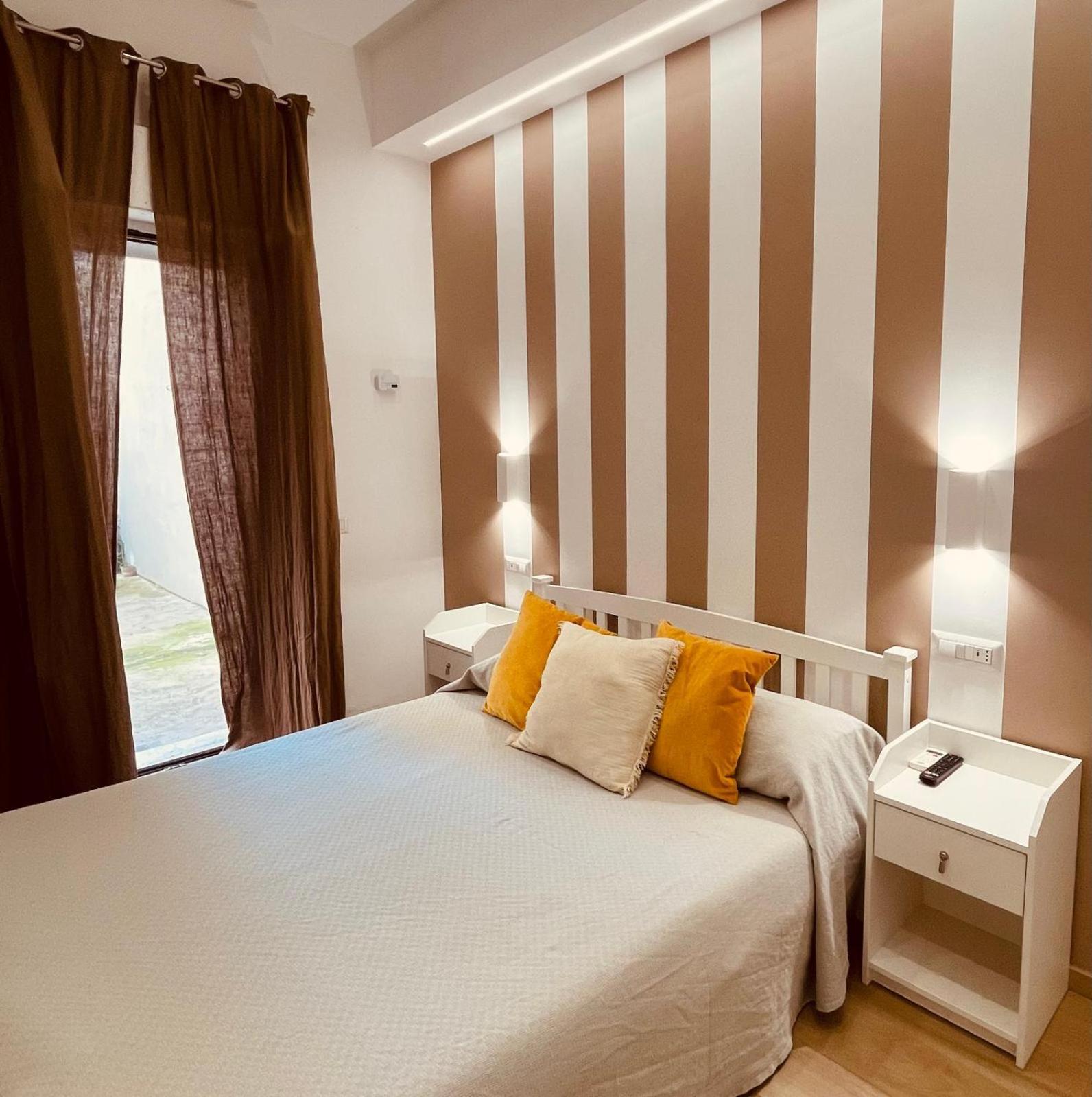La Titina Sella Hotel Bari Bagian luar foto
